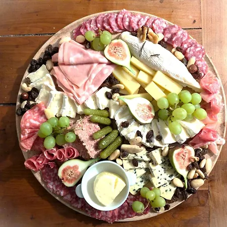 Roulotte Ravel-emoi Insolite De Charme 住宿加早餐酒店 Ramillies