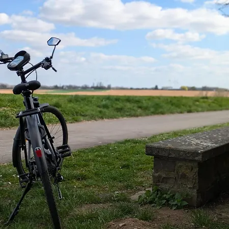 Roulotte Ravel-emoi Insolite De Charme 住宿加早餐酒店 Ramillies